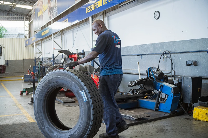 truck-center-1- (4)