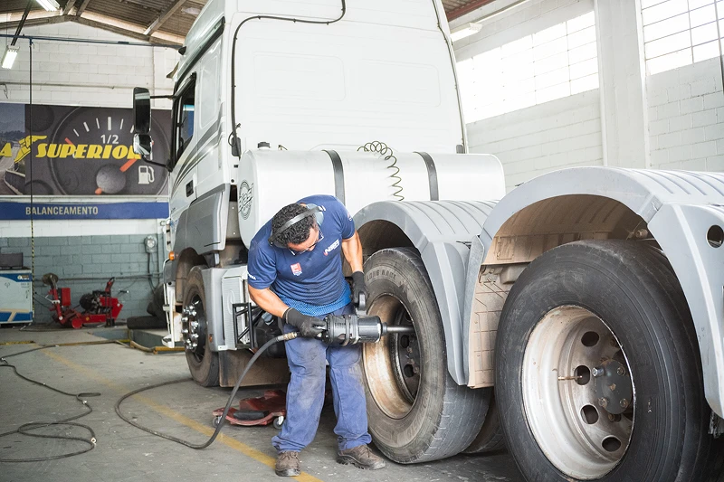 truck-center-3- (7)