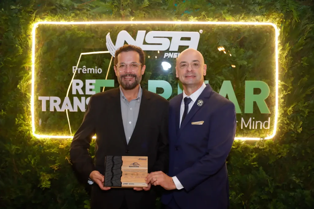 Prêmio Retransformar 2026 NSA Pneutec: entrega do prêmio a empresa parceira (foto 06)