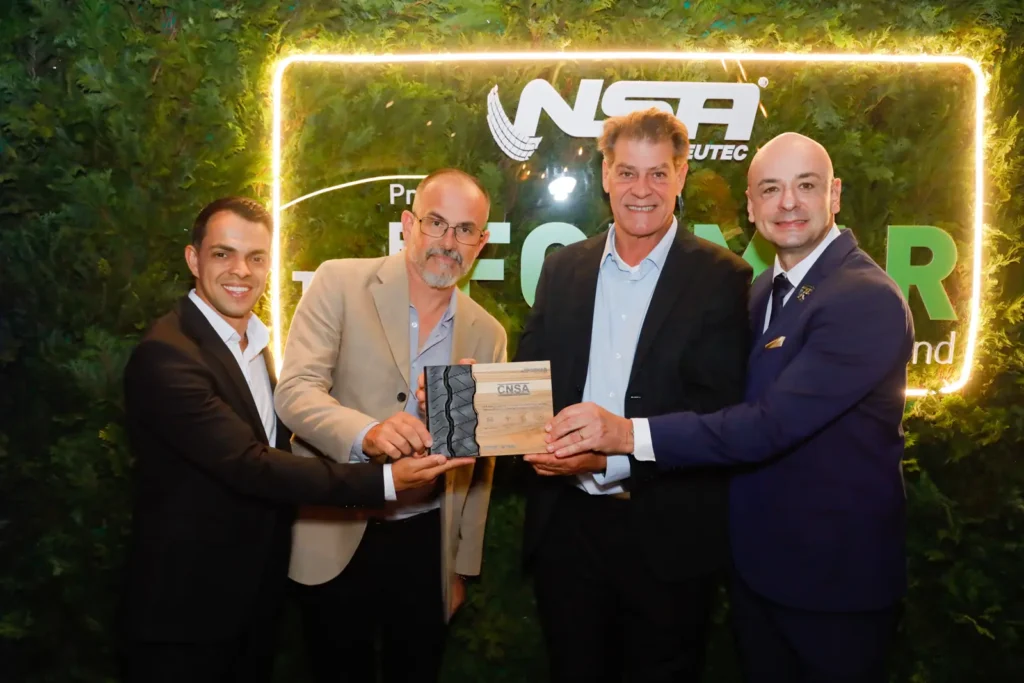 Prêmio Retransformar 2026 NSA Pneutec: entrega do prêmio a empresa parceira (foto 13)