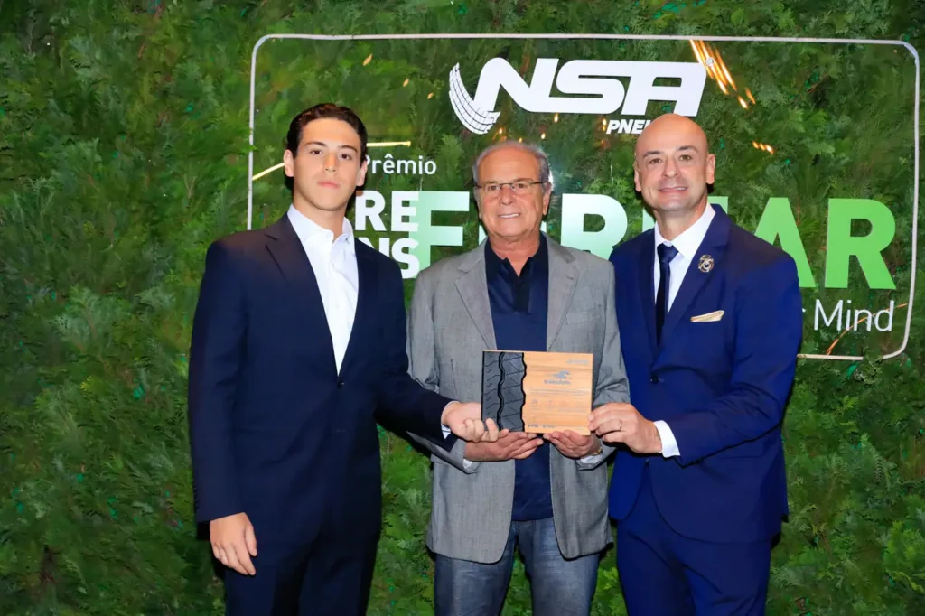 Prêmio Retransformar 2026 NSA Pneutec: entrega do prêmio a empresa parceira (foto 31)